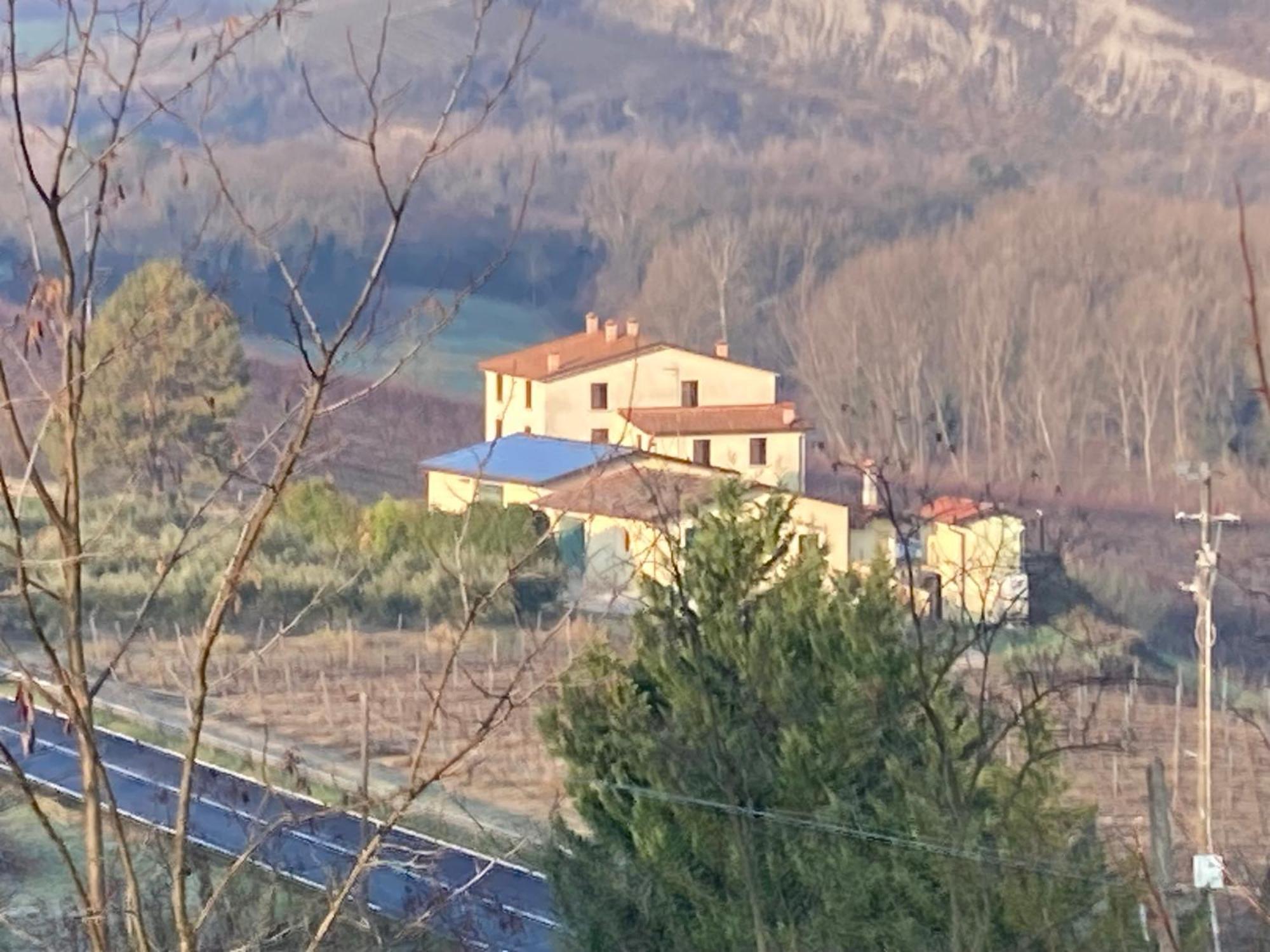 Ca' Vanello Borgo Tossignano Exterior foto
